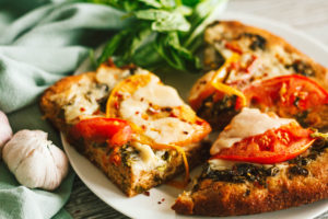 Summer Tomato Pesto Pizza